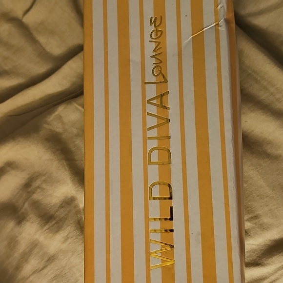 Wild Diva Lounge-Mataya Star Slides-White NIB Sz 6 - Picture 5 of 5